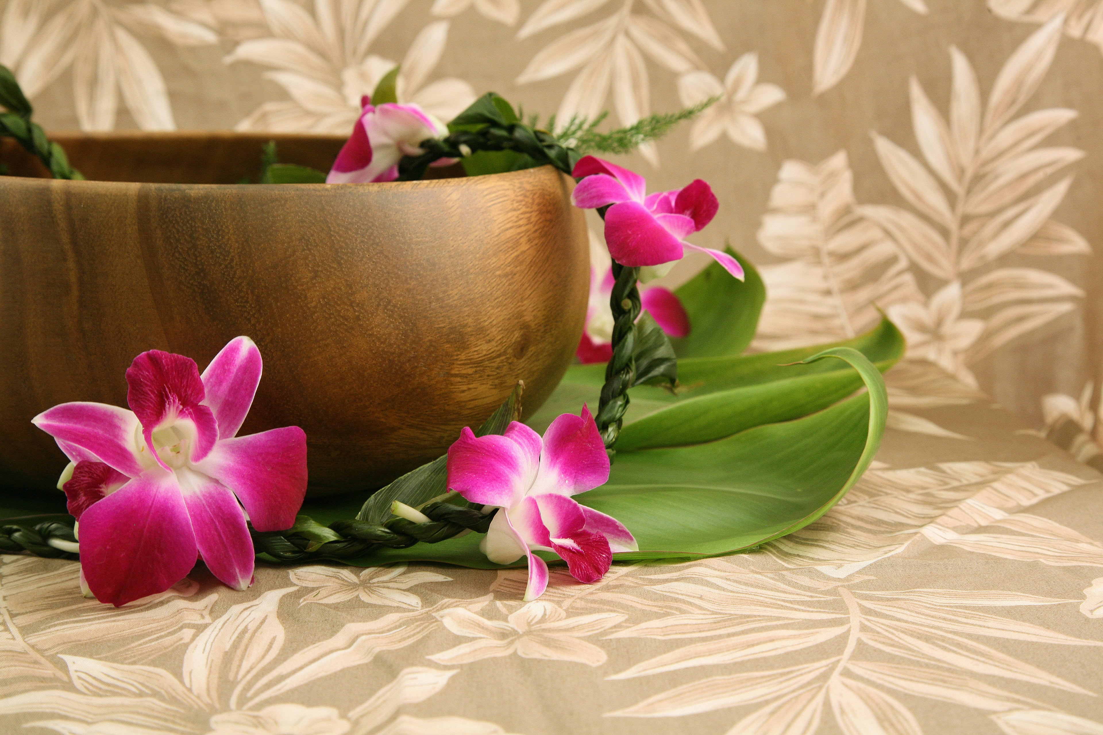 Ti Leaf with Orchid