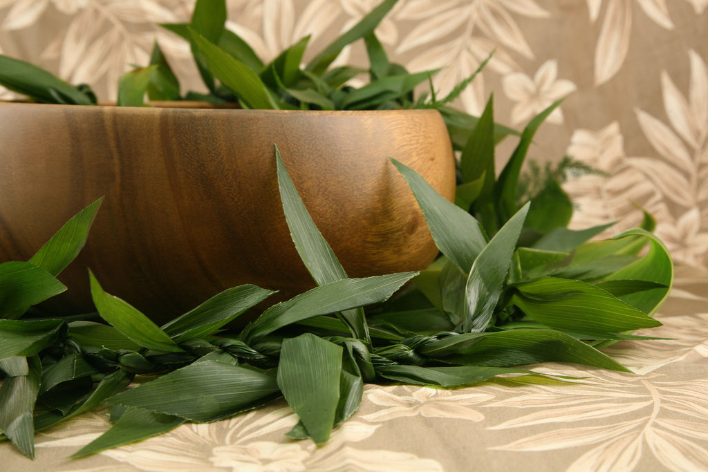 Ti Leaf Maile (my-leh)