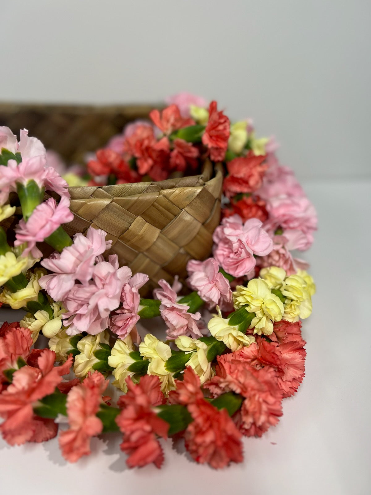 Single Carnation Lei